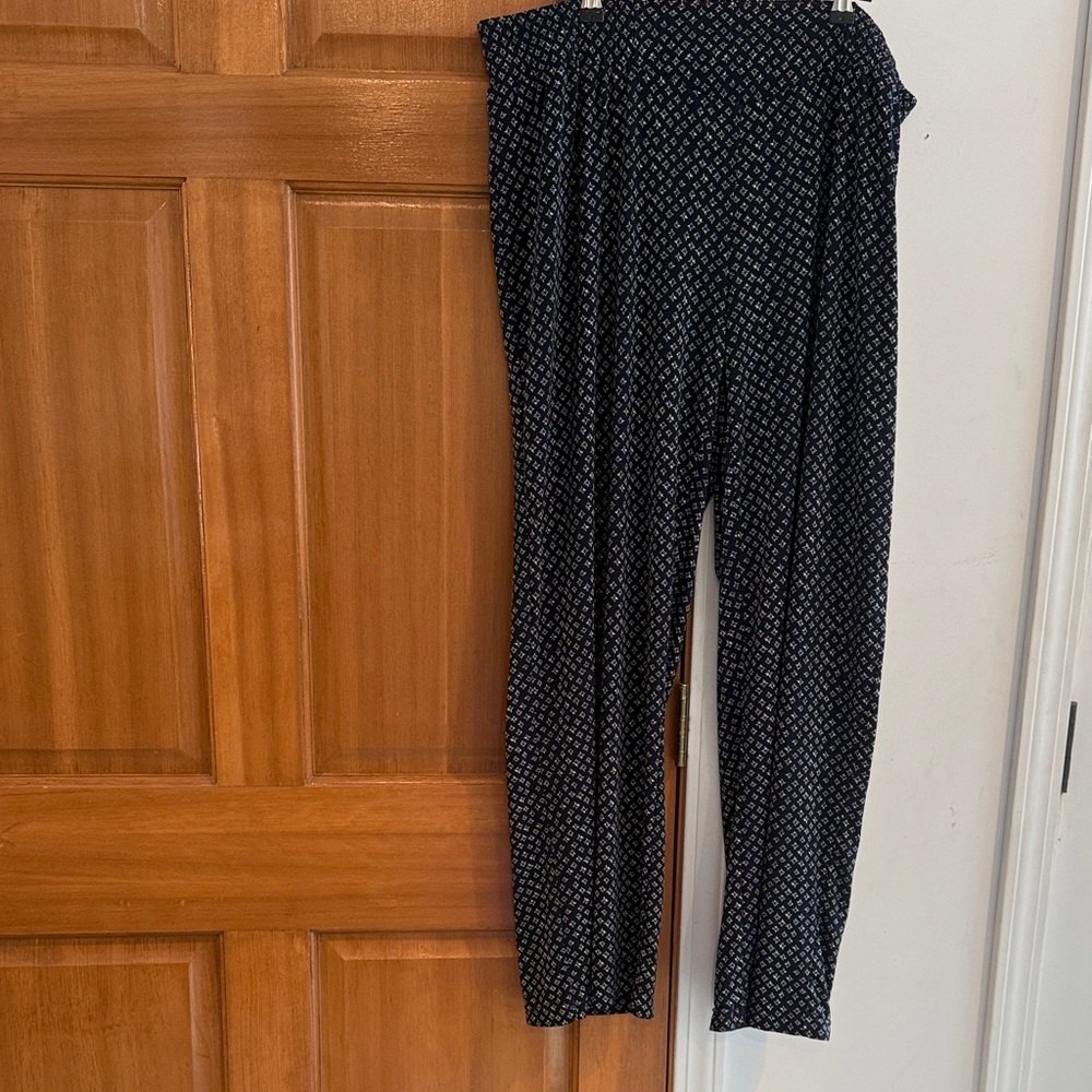 EUC! Women’s size 2X, Premise Monochrome Patterned Trousers, Pull On!